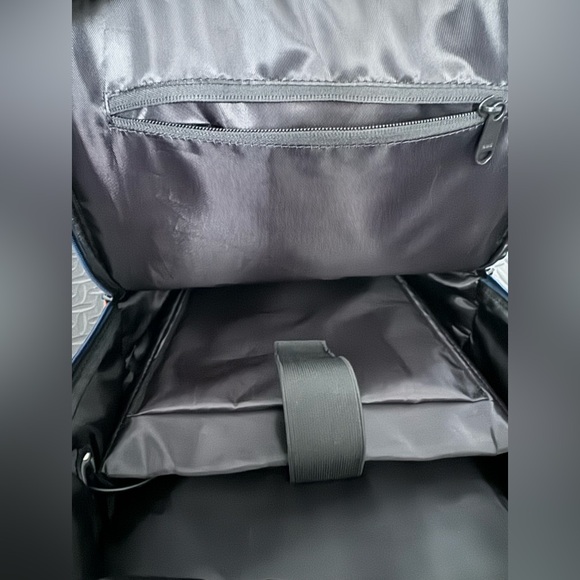 Laptop backpack - Picture 3 of 4